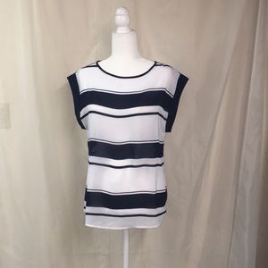 Banana Republic sheer short sleeve top sz small